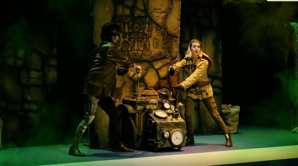 Imagen de una función de la obra de teatro Lara Jones de la Compañía Row